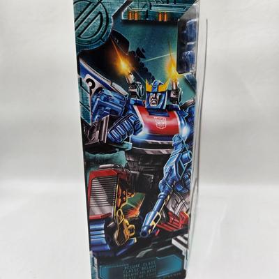 LOT 142: Transformers Earthwise War for Cybertron Trilogy Toys NIB