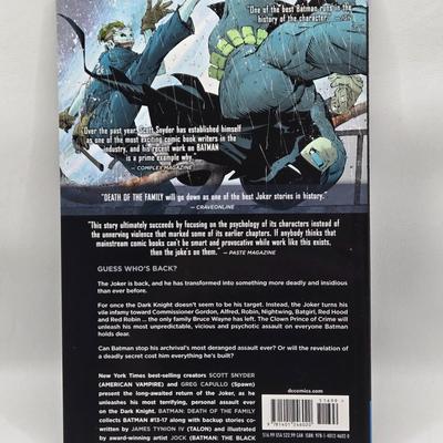 LOT 147: Variety of DC Hard and Soft Covered Batman Comic Books