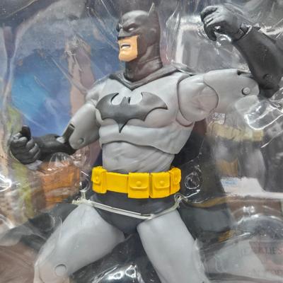 LOT 159: DC Multiverse Batman vs. Hush, Batman of Zur-En-Arrh Unmasked, Superboy-Prime, and General Zod NIB