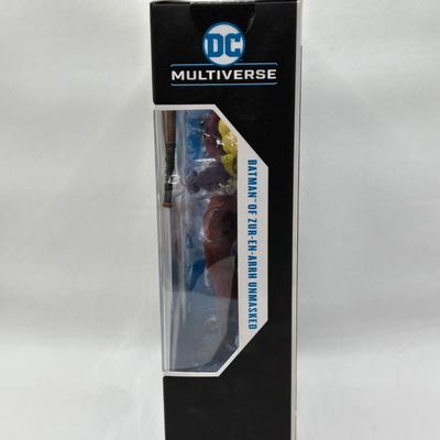 LOT 159: DC Multiverse Batman vs. Hush, Batman of Zur-En-Arrh Unmasked, Superboy-Prime, and General Zod NIB