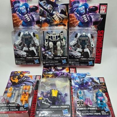 LOT 165: Variety of Transformer Toys NIB