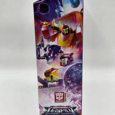 LOT 167: Transformers Legacy United Prime Universe Thundertron and Transformers Legacy Autobot Skids NIB