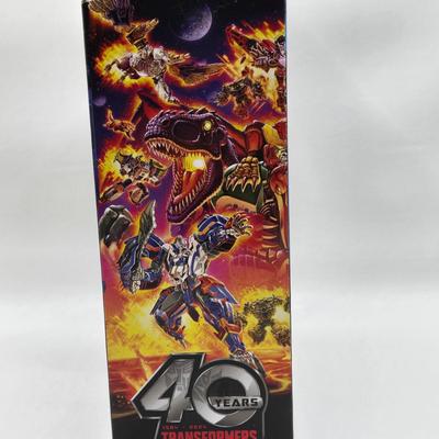 LOT 167: Transformers Legacy United Prime Universe Thundertron and Transformers Legacy Autobot Skids NIB
