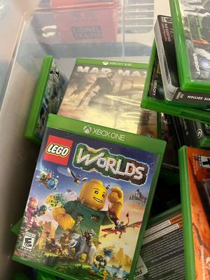 LOT 183: Dozens of EMPTY Xbox One Game Cases