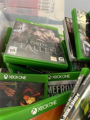 LOT 183: Dozens of EMPTY Xbox One Game Cases