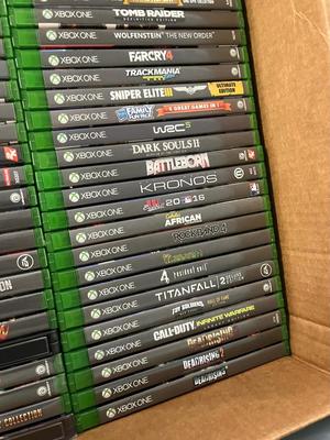 LOT 183: Dozens of EMPTY Xbox One Game Cases