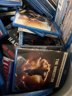 LOT 184: Dozens of EMPTY Blu-Ray Cases