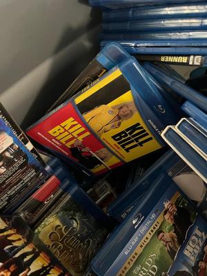 LOT 184: Dozens of EMPTY Blu-Ray Cases