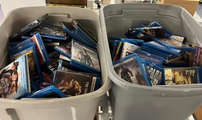 LOT 184: Dozens of EMPTY Blu-Ray Cases