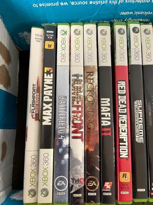LOT 185: EMPTY Xbox 360 Game Cases
