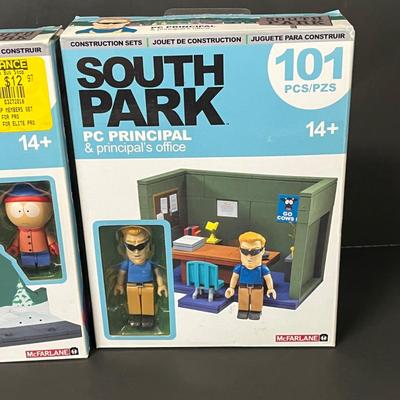 LOT 187: Collection of Various Figures, Toys, Collectibles, Bruce Lee, South Park, Bob Ross, Twin Peaks