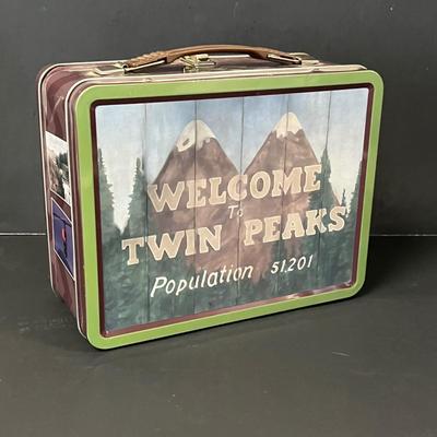 LOT 187: Collection of Various Figures, Toys, Collectibles, Bruce Lee, South Park, Bob Ross, Twin Peaks