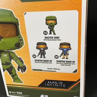 LOT 189: Funko Pop Halo Master Chief #19 Jumbo 10" Vinyl Figure
