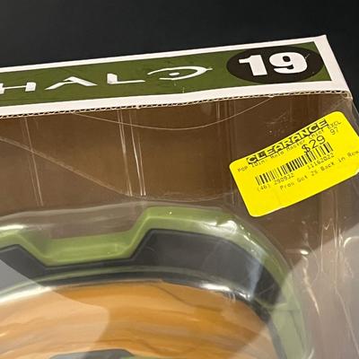 LOT 189: Funko Pop Halo Master Chief #19 Jumbo 10" Vinyl Figure