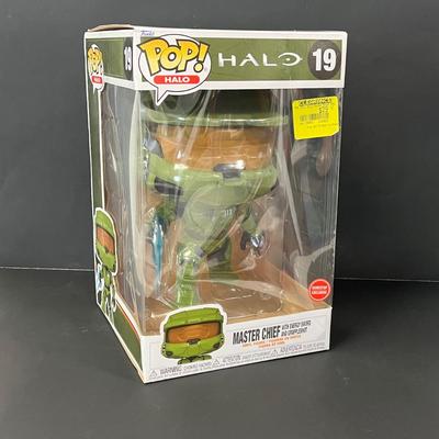 LOT 189: Funko Pop Halo Master Chief #19 Jumbo 10" Vinyl Figure
