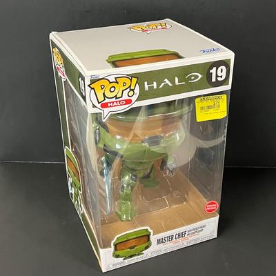 LOT 189: Funko Pop Halo Master Chief #19 Jumbo 10" Vinyl Figure