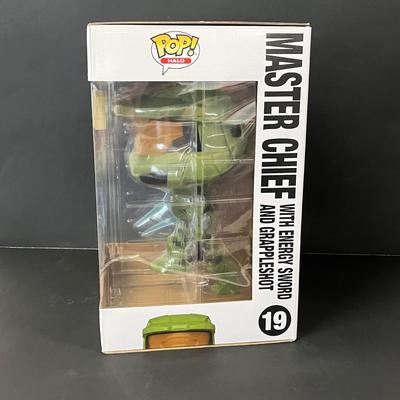 LOT 189: Funko Pop Halo Master Chief #19 Jumbo 10" Vinyl Figure