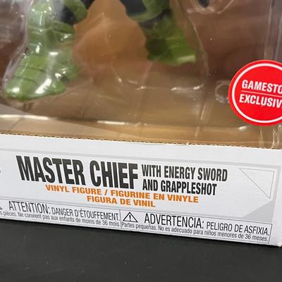 LOT 189: Funko Pop Halo Master Chief #19 Jumbo 10" Vinyl Figure