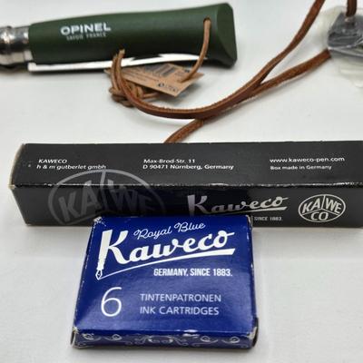 LOT 195: Relax with a Drink and a Smoke.... 2 Sets of Glasses, Cigar Box, and More