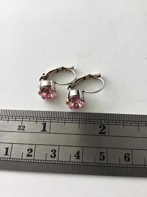 Unmarked beautiful light pink vintage earrings