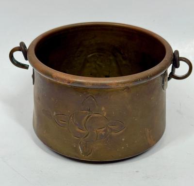 Vintage Primitive Copper Cauldron Kettle Pot forged handle great patina St. Jean-Pied-de-Port souvenir
