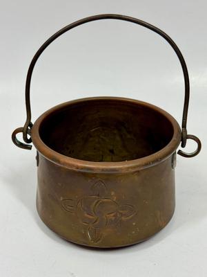 Vintage Primitive Copper Cauldron Kettle Pot forged handle great patina St. Jean-Pied-de-Port souvenir