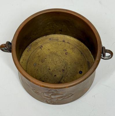 Vintage Primitive Copper Cauldron Kettle Pot forged handle great patina St. Jean-Pied-de-Port souvenir