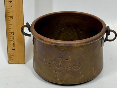 Vintage Primitive Copper Cauldron Kettle Pot forged handle great patina St. Jean-Pied-de-Port souvenir