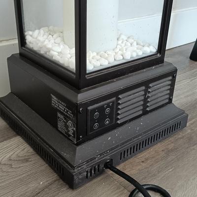 LOT 4: Twin Star Electric Lantern/Heater 1500W