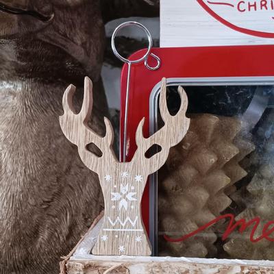 LOT 30: Collection of Rustic Holiday Decorations