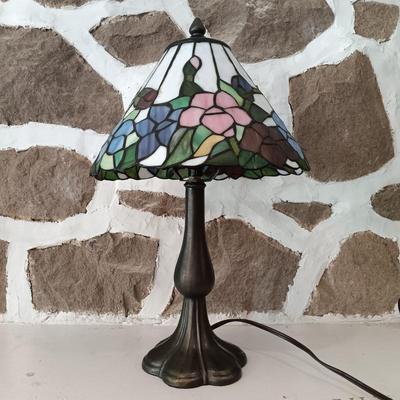 LOT 31: Stained Glass Tiffany-Style Table Lamp and Framed Mirror