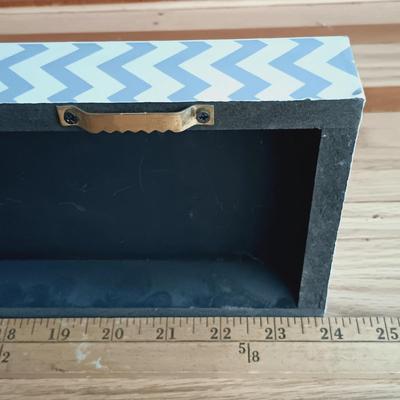 LOT 34: Assortment of Contemporary Photo/ Picture Frames, Holders and More