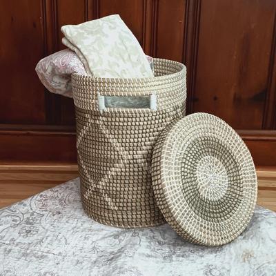 LOT 45: Grass Storage/Laundry Basket with Lid, Machine Washable Area Rug, Pottery Barn Queen Duvet & Euro Shams