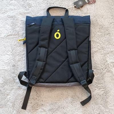 LOT 49: Limon Bonobo Back Pack with Tags, Insul-x- Mat and 19th Hole Sign