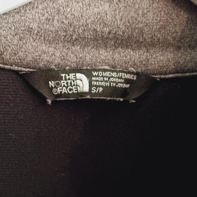 LOT 51: Women’s Clothing Size Small by Banana Republic, North Face and More Some with Tags