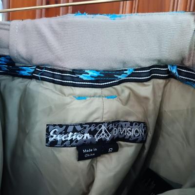 LOT 52: Section Division Women's Size XS Ski Jacket and Size Small Snow Pants