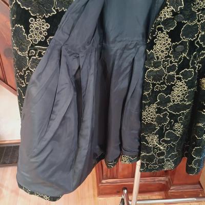 LOT 54: Kimchi Blue Anthropologie Jacket Sz Small w/ Karen Petites Sz 12 Mid-Length Wool Coat