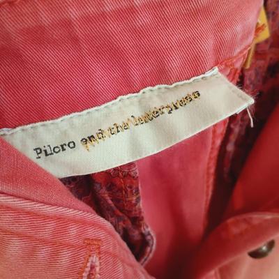 LOT 164: Women's Clothing Size Small by Ralph Lauren, Olive & Leaf, L.L. Bean & More