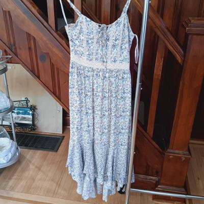 LOT 165: Women's Clothing Size XS by Banana Republic, J. Crew, Tahari & More