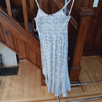 LOT 165: Women's Clothing Size XS by Banana Republic, J. Crew, Tahari & More