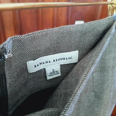 LOT 165: Women's Clothing Size XS by Banana Republic, J. Crew, Tahari & More