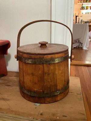 D796 Small Antique Firkin Bucket With Lid