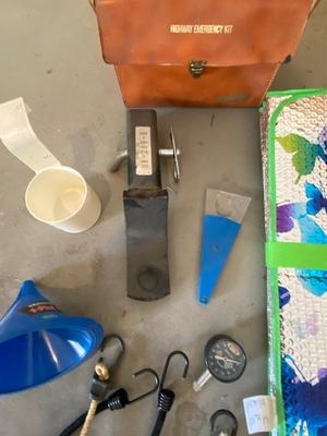 VTG HIGHWAY EMERGENCY KIT, AND OTHER AUTO NEEDS