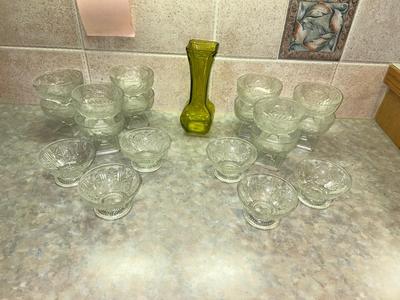 TIARA GLASS DESERT DISHES, OLIVE COLORED BUD VASE & SMALLER DESERT BOWLS