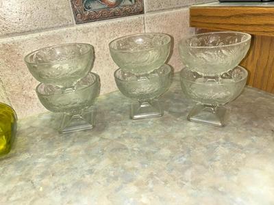 TIARA GLASS DESERT DISHES, OLIVE COLORED BUD VASE & SMALLER DESERT BOWLS