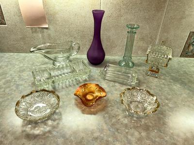 VTG CARNIVAL GLASS, CANDY DISH, BUD VASE GRAVY BOAT AND MORE!