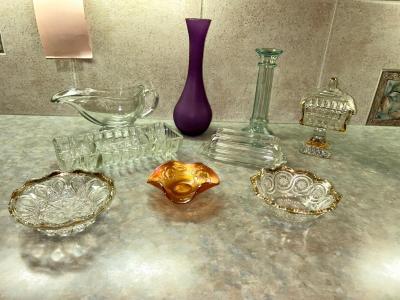 VTG CARNIVAL GLASS, CANDY DISH, BUD VASE GRAVY BOAT AND MORE!