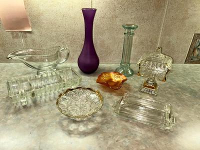 VTG CARNIVAL GLASS, CANDY DISH, BUD VASE GRAVY BOAT AND MORE!