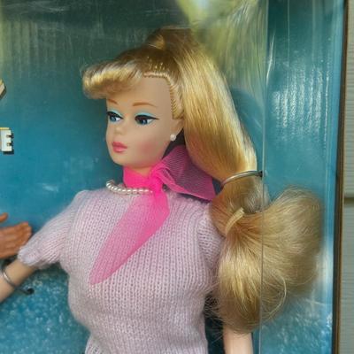 LOT 43P: NRFB Mattel Barbie Collector Edition Giftsets: 1996 Barbie Loves Elvis (17450) & 1999 Barbie Loves Frankie Sinatra (22953)