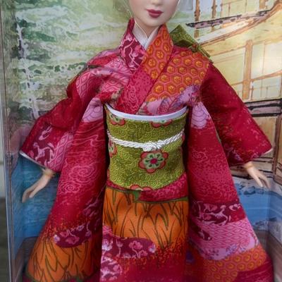 LOT 47P: NRFB 2003 Mattel Barbie Collector Edition Princess Dolls of The World: Princess of Japan (B5731) & Princess of England (B3459)